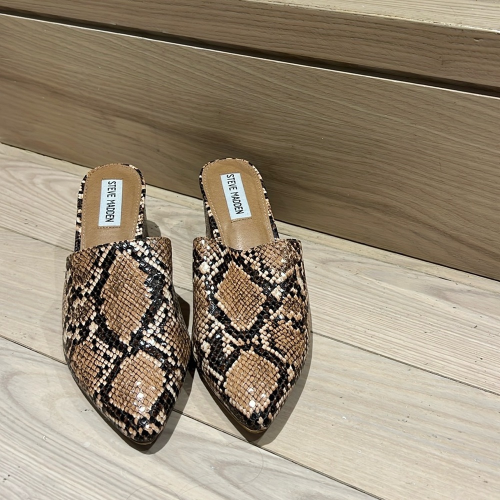 Steve Madden mule size 8